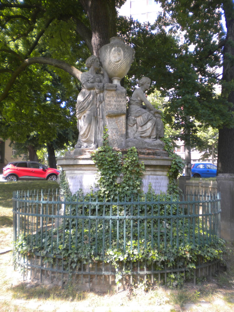 Grabdenkmal fuer Joachim Georg Darjes