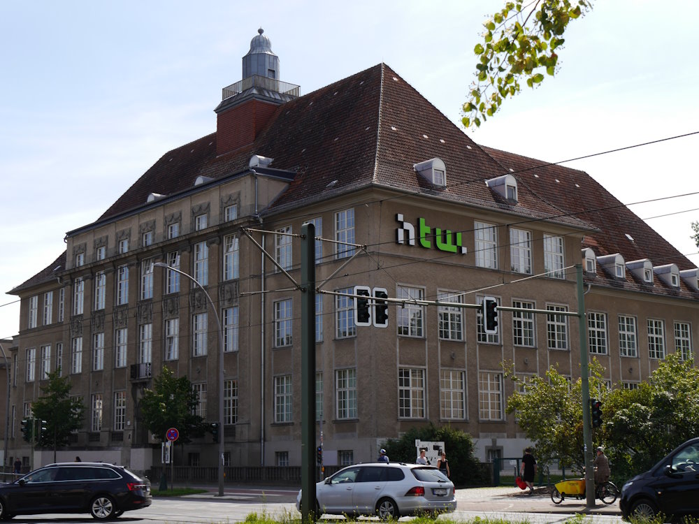 Hauptgebaeude der htw